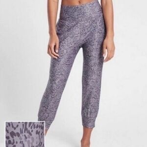 Athleta Salutation Print Crop Charcoal Animal Print Joggers S